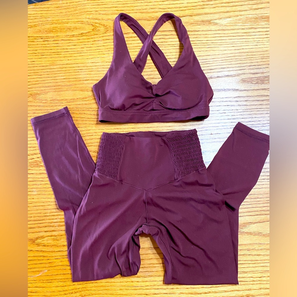 NEW! Aerie matching leggings and sports bra 🧘‍♀️